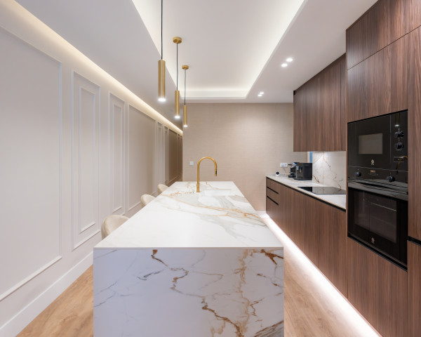 Arquitectura del silencio: por qué el confort acústico es la máxima expresión del lujo en tu vivienda